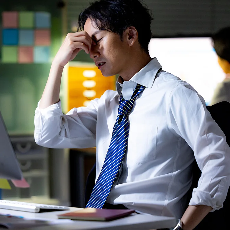 「残業が当たり前」の職場で働き続けるか、転職するか迷うあなたへ